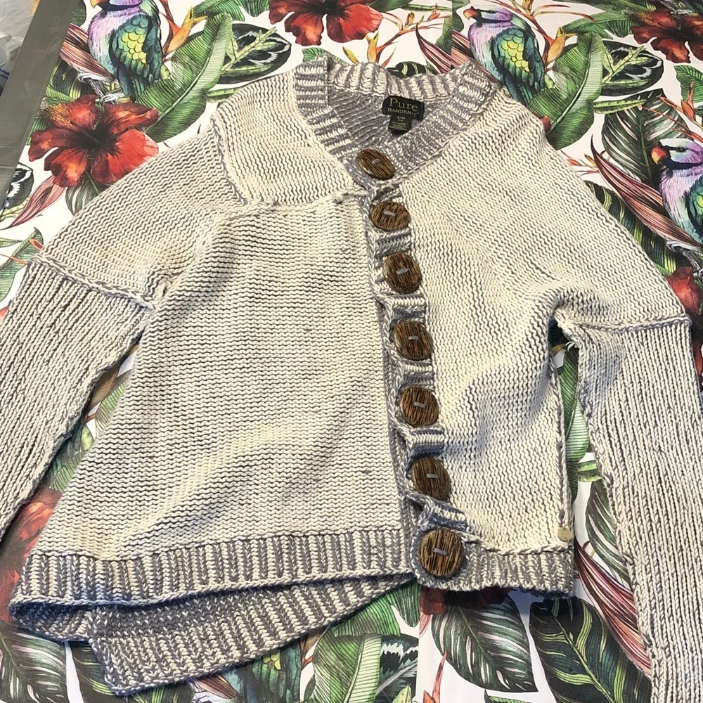 Pure Handknit Puritan Two-Tone Cream and Light Gray Knit Button-Front Cardigan